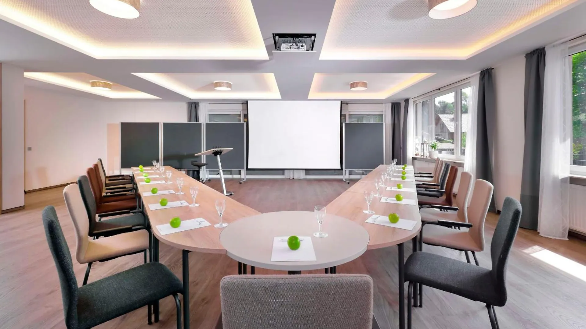Best Western Hotel Brunnenhof Weibersbrunn 3*,  Německo